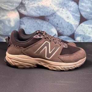 New Balance Brown Sneakers Eur40  M7 W8.5 New